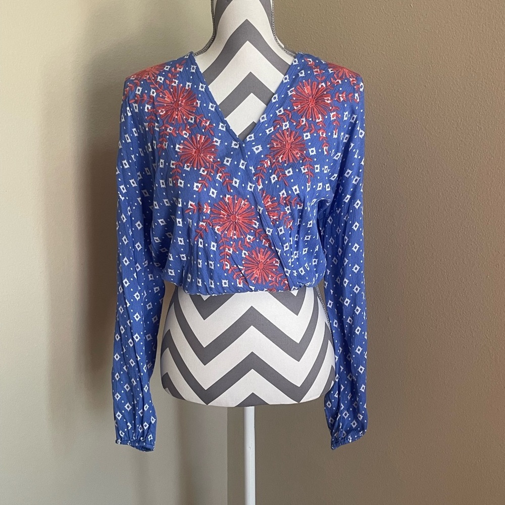 Chloe & Katie Blue Floral Wrap Crop Blouse - Embroidered - Size: Small